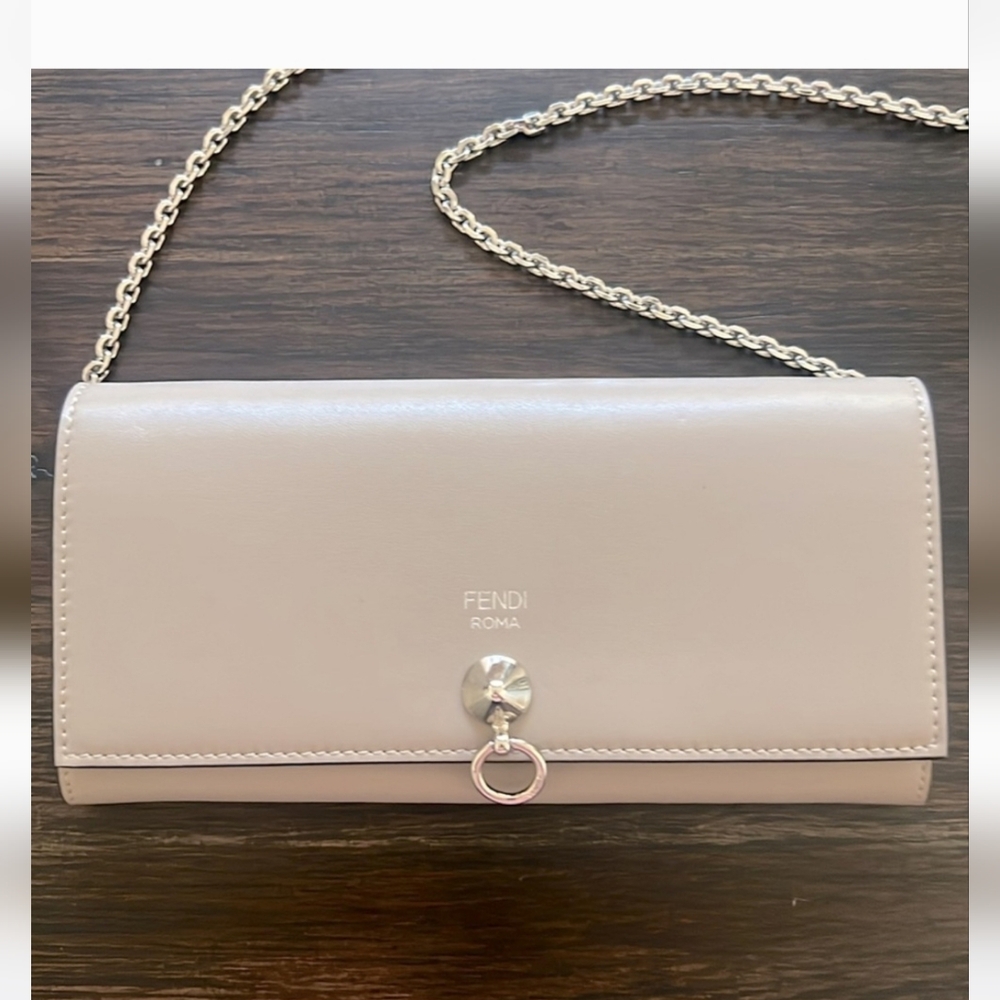 Fendi Tan Clutch with Chain Strap - Picture 2 of 12